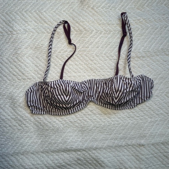Victoria's Secret Striped Bra - Picture 3 of 7